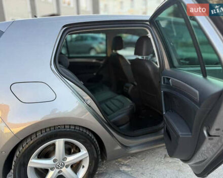 Серый Фольксваген e-Golf, объемом двигателя 0 л и пробегом 210 тыс. км за 7800 $, фото 8 на Automoto.ua