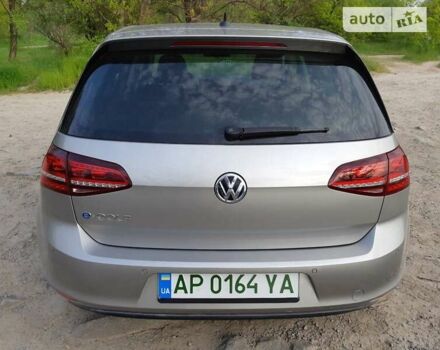 Серый Фольксваген e-Golf, объемом двигателя 0 л и пробегом 127 тыс. км за 14300 $, фото 19 на Automoto.ua