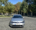 Серый Фольксваген e-Golf, объемом двигателя 0 л и пробегом 110 тыс. км за 9990 $, фото 2 на Automoto.ua