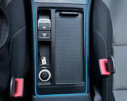 Серый Фольксваген e-Golf, объемом двигателя 0 л и пробегом 161 тыс. км за 8499 $, фото 32 на Automoto.ua