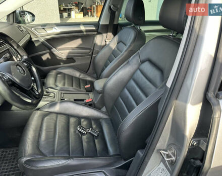 Серый Фольксваген e-Golf, объемом двигателя 0 л и пробегом 135 тыс. км за 8450 $, фото 6 на Automoto.ua