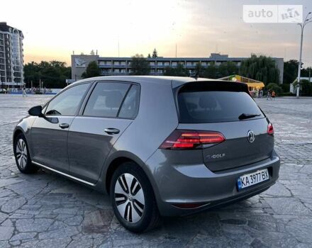 Серый Фольксваген e-Golf, объемом двигателя 0 л и пробегом 129 тыс. км за 13200 $, фото 6 на Automoto.ua