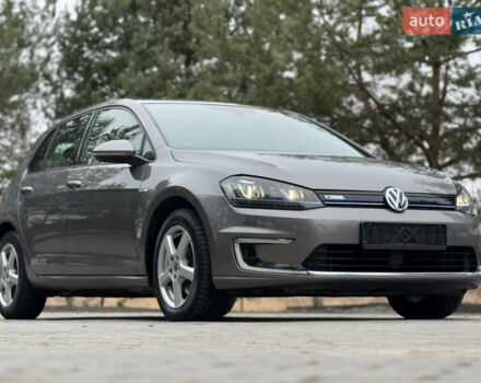 Серый Фольксваген e-Golf, объемом двигателя 0 л и пробегом 76 тыс. км за 8500 $, фото 19 на Automoto.ua