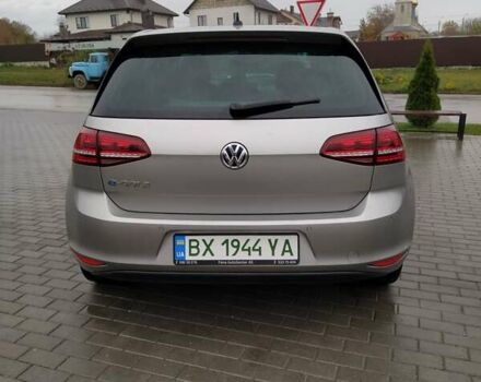 Серый Фольксваген e-Golf, объемом двигателя 0 л и пробегом 97 тыс. км за 10800 $, фото 5 на Automoto.ua