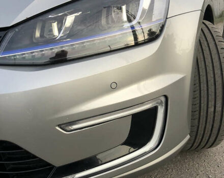 Серый Фольксваген e-Golf, объемом двигателя 0 л и пробегом 82 тыс. км за 9300 $, фото 34 на Automoto.ua
