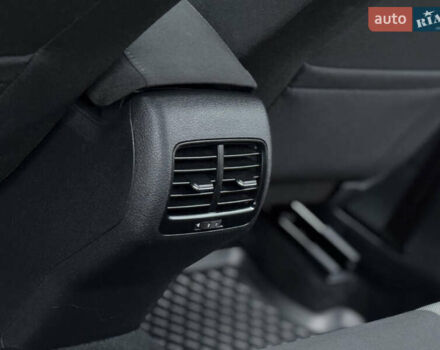 Серый Фольксваген e-Golf, объемом двигателя 0 л и пробегом 76 тыс. км за 8500 $, фото 56 на Automoto.ua