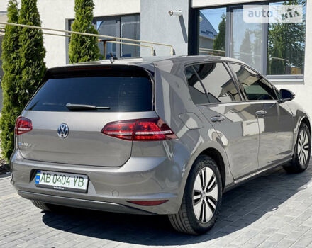 Серый Фольксваген e-Golf, объемом двигателя 0 л и пробегом 78 тыс. км за 13400 $, фото 5 на Automoto.ua