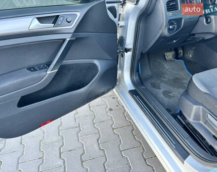 Сірий Фольксваген e-Golf, об'ємом двигуна 0 л та пробігом 161 тис. км за 8950 $, фото 52 на Automoto.ua