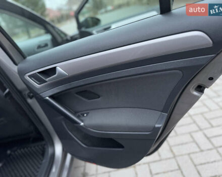Серый Фольксваген e-Golf, объемом двигателя 0 л и пробегом 76 тыс. км за 8500 $, фото 63 на Automoto.ua