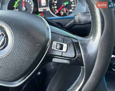 Серый Фольксваген e-Golf, объемом двигателя 0 л и пробегом 161 тыс. км за 8499 $, фото 49 на Automoto.ua