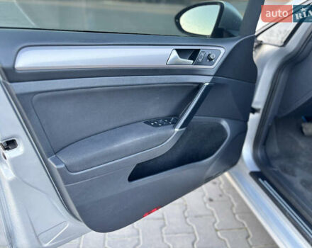 Сірий Фольксваген e-Golf, об'ємом двигуна 0 л та пробігом 161 тис. км за 8950 $, фото 48 на Automoto.ua