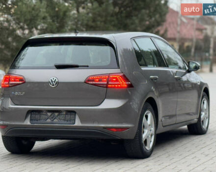 Серый Фольксваген e-Golf, объемом двигателя 0 л и пробегом 76 тыс. км за 8500 $, фото 9 на Automoto.ua