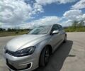 Серый Фольксваген e-Golf, объемом двигателя 0 л и пробегом 162 тыс. км за 8000 $, фото 7 на Automoto.ua