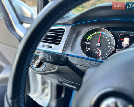 Серый Фольксваген e-Golf, объемом двигателя 0 л и пробегом 161 тыс. км за 8499 $, фото 34 на Automoto.ua