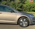 Серый Фольксваген e-Golf, объемом двигателя 0 л и пробегом 122 тыс. км за 9499 $, фото 4 на Automoto.ua