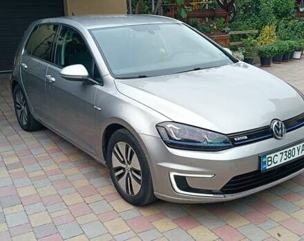 Серый Фольксваген e-Golf, объемом двигателя 0 л и пробегом 116 тыс. км за 9300 $, фото 3 на Automoto.ua