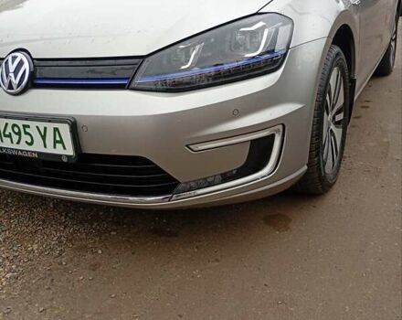 Серый Фольксваген e-Golf, объемом двигателя 0 л и пробегом 130 тыс. км за 9600 $, фото 2 на Automoto.ua