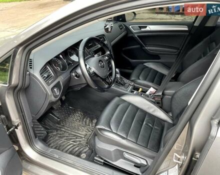 Серый Фольксваген e-Golf, объемом двигателя 0 л и пробегом 122 тыс. км за 10000 $, фото 1 на Automoto.ua