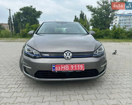 Серый Фольксваген e-Golf, объемом двигателя 0 л и пробегом 98 тыс. км за 8550 $, фото 2 на Automoto.ua