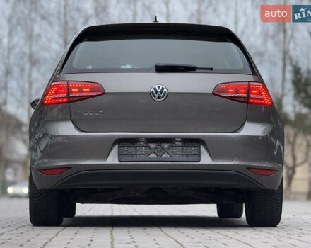 Серый Фольксваген e-Golf, объемом двигателя 0 л и пробегом 76 тыс. км за 8500 $, фото 5 на Automoto.ua