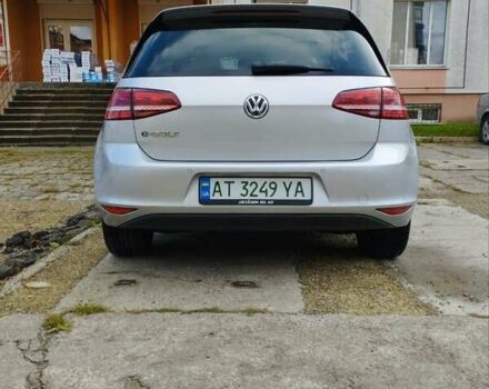 Серый Фольксваген e-Golf, объемом двигателя 0 л и пробегом 130 тыс. км за 8800 $, фото 4 на Automoto.ua