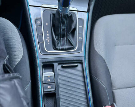 Серый Фольксваген e-Golf, объемом двигателя 0 л и пробегом 161 тыс. км за 8499 $, фото 46 на Automoto.ua