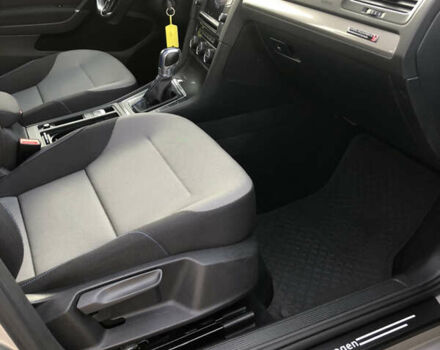 Серый Фольксваген e-Golf, объемом двигателя 0 л и пробегом 82 тыс. км за 9300 $, фото 37 на Automoto.ua