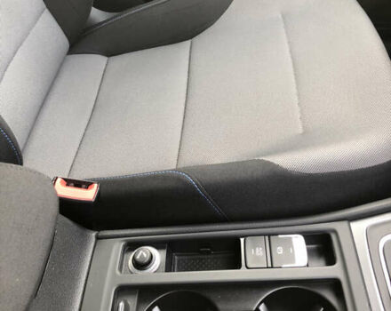 Серый Фольксваген e-Golf, объемом двигателя 0 л и пробегом 82 тыс. км за 9300 $, фото 33 на Automoto.ua