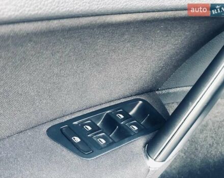 Серый Фольксваген e-Golf, объемом двигателя 0 л и пробегом 157 тыс. км за 8100 $, фото 41 на Automoto.ua