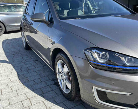 Серый Фольксваген e-Golf, объемом двигателя 0 л и пробегом 104 тыс. км за 9500 $, фото 4 на Automoto.ua