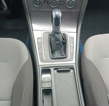Серый Фольксваген e-Golf, объемом двигателя 0 л и пробегом 116 тыс. км за 9300 $, фото 10 на Automoto.ua