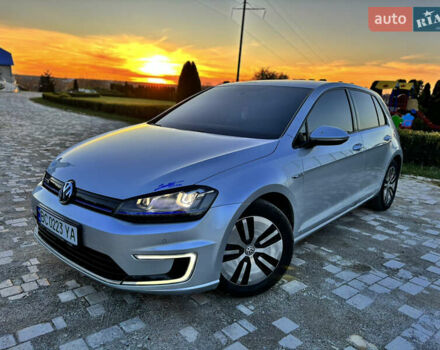 Серый Фольксваген e-Golf, объемом двигателя 0 л и пробегом 162 тыс. км за 8499 $, фото 4 на Automoto.ua