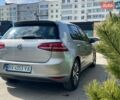 Серый Фольксваген e-Golf, объемом двигателя 0 л и пробегом 84 тыс. км за 8500 $, фото 2 на Automoto.ua