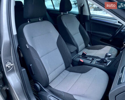 Сірий Фольксваген e-Golf, об'ємом двигуна 0 л та пробігом 105 тис. км за 7800 $, фото 32 на Automoto.ua