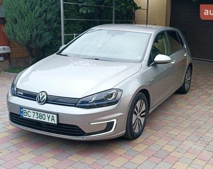 Серый Фольксваген e-Golf, объемом двигателя 0 л и пробегом 116 тыс. км за 9300 $, фото 1 на Automoto.ua