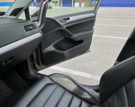 Серый Фольксваген e-Golf, объемом двигателя 0 л и пробегом 118 тыс. км за 7950 $, фото 11 на Automoto.ua
