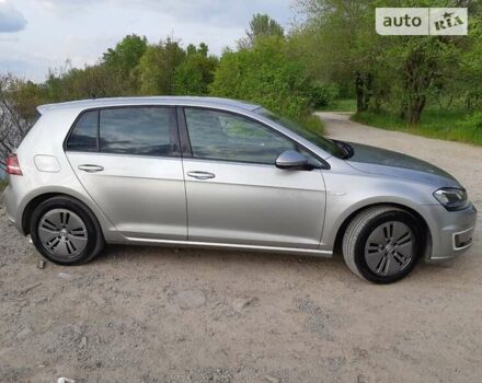 Серый Фольксваген e-Golf, объемом двигателя 0 л и пробегом 127 тыс. км за 14300 $, фото 20 на Automoto.ua