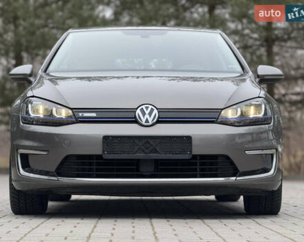 Серый Фольксваген e-Golf, объемом двигателя 0 л и пробегом 76 тыс. км за 8500 $, фото 2 на Automoto.ua