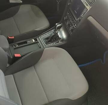 Серый Фольксваген e-Golf, объемом двигателя 0 л и пробегом 116 тыс. км за 9300 $, фото 15 на Automoto.ua