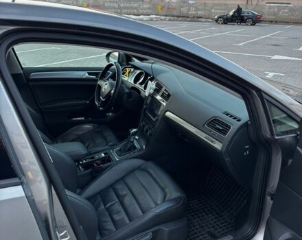 Серый Фольксваген e-Golf, объемом двигателя 0 л и пробегом 107 тыс. км за 9000 $, фото 17 на Automoto.ua