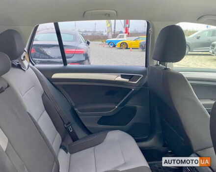 Серый Фольксваген e-Golf, объемом двигателя 24 л и пробегом 97 тыс. км за 14500 $, фото 22 на Automoto.ua