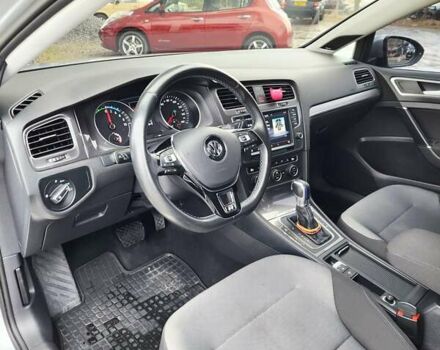 Серый Фольксваген e-Golf, объемом двигателя 0 л и пробегом 150 тыс. км за 9700 $, фото 21 на Automoto.ua