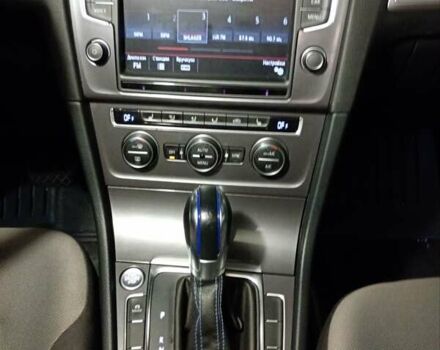 Серый Фольксваген e-Golf, объемом двигателя 0 л и пробегом 130 тыс. км за 9600 $, фото 15 на Automoto.ua