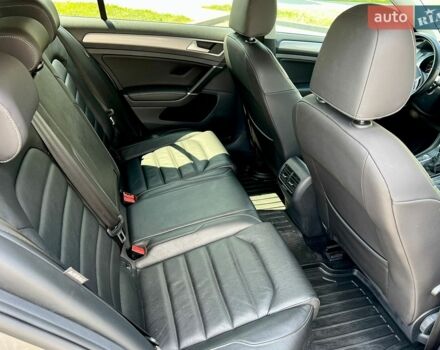 Серый Фольксваген e-Golf, объемом двигателя 0 л и пробегом 108 тыс. км за 10299 $, фото 16 на Automoto.ua