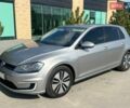 Серый Фольксваген e-Golf, объемом двигателя 0 л и пробегом 84 тыс. км за 8500 $, фото 8 на Automoto.ua