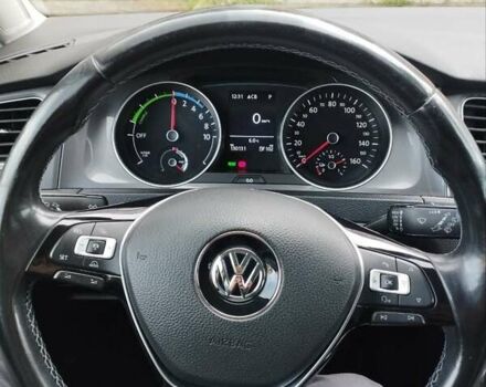 Серый Фольксваген e-Golf, объемом двигателя 0 л и пробегом 130 тыс. км за 8800 $, фото 13 на Automoto.ua