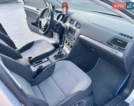 Серый Фольксваген e-Golf, объемом двигателя 0 л и пробегом 161 тыс. км за 8499 $, фото 47 на Automoto.ua