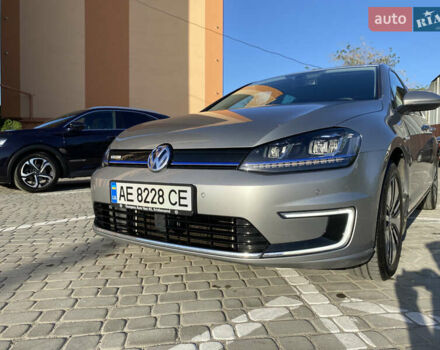 Сірий Фольксваген e-Golf, об'ємом двигуна 0 л та пробігом 121 тис. км за 10200 $, фото 1 на Automoto.ua
