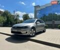 Серый Фольксваген e-Golf, объемом двигателя 0 л и пробегом 60 тыс. км за 9550 $, фото 1 на Automoto.ua