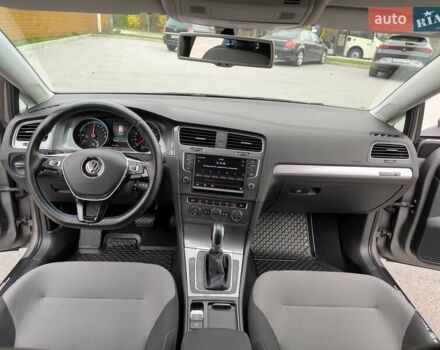 Сірий Фольксваген e-Golf, об'ємом двигуна 0 л та пробігом 104 тис. км за 9300 $, фото 18 на Automoto.ua